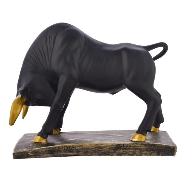 Bull Sculpture - Image 4